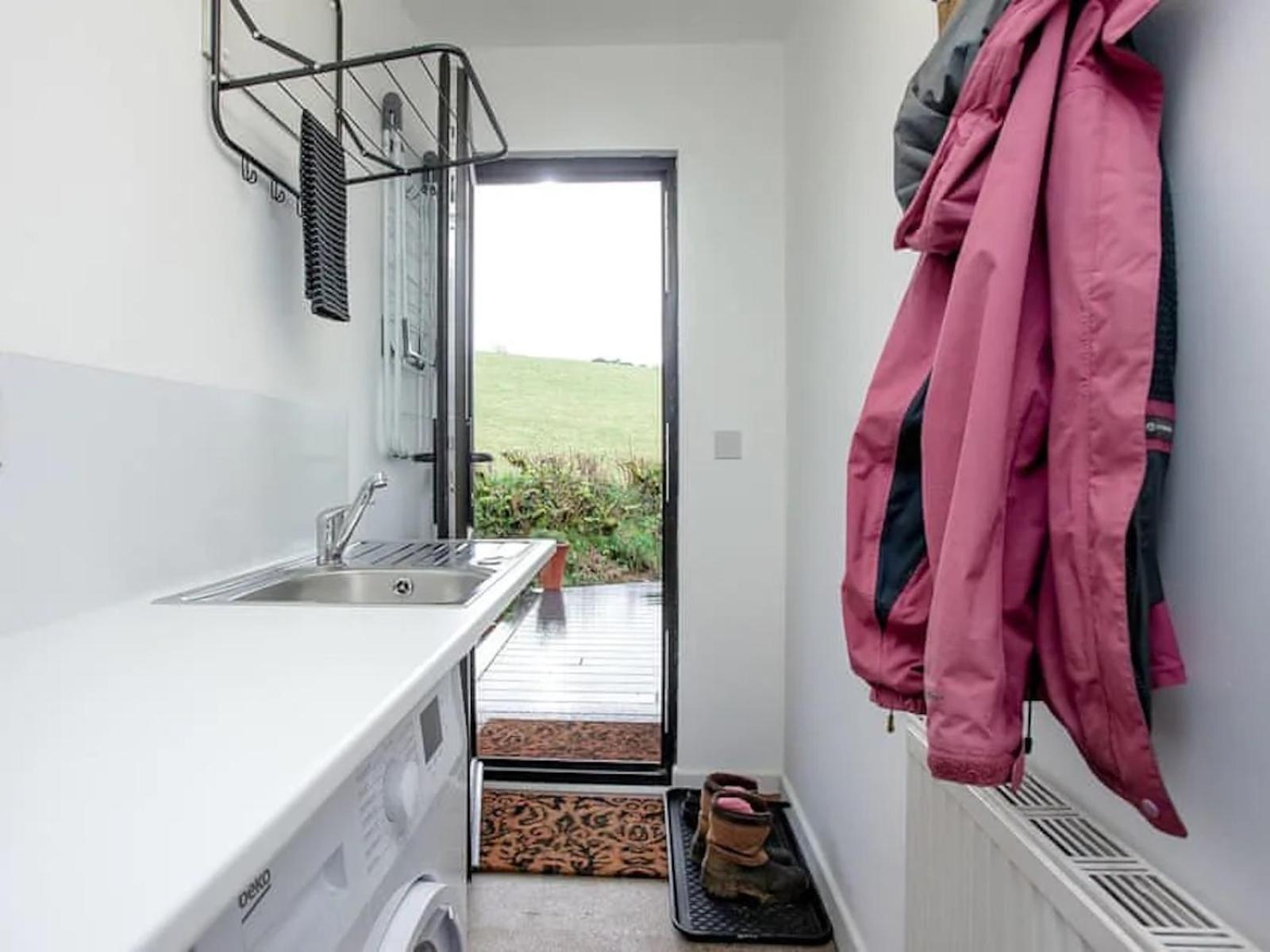 Вілла Stargazing Retreat Merton  Екстер'єр фото